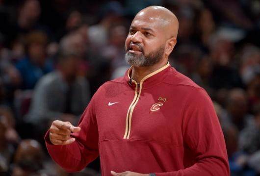 体育直播-骑士主帅遭赌狗死亡威胁 被要求透支先发追上盘口