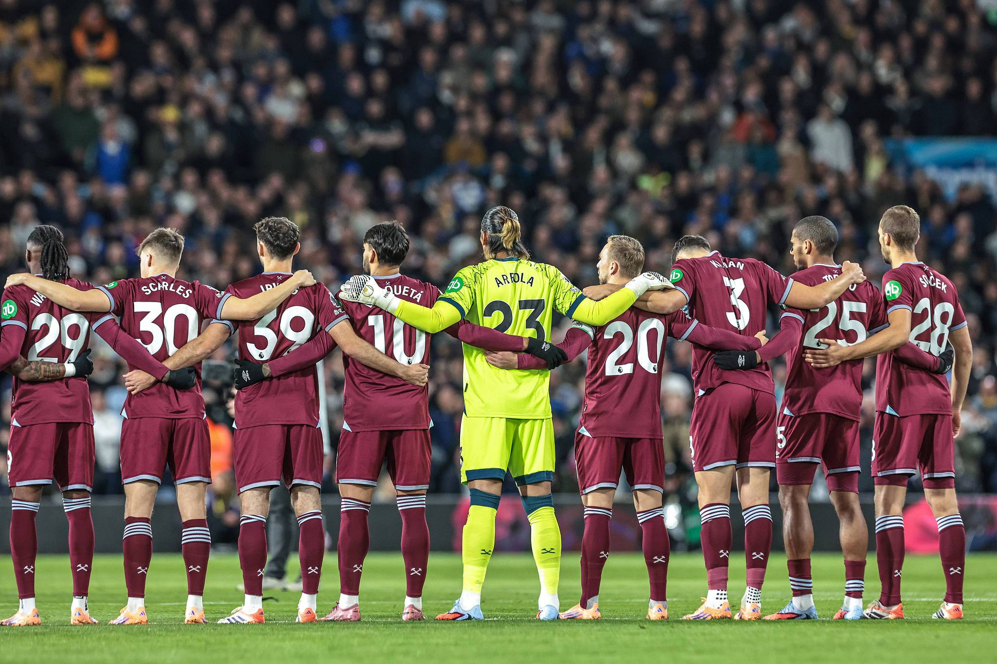 体育-曼联求购西汉姆球员传闻遭铁锤帮内部人士辟谣